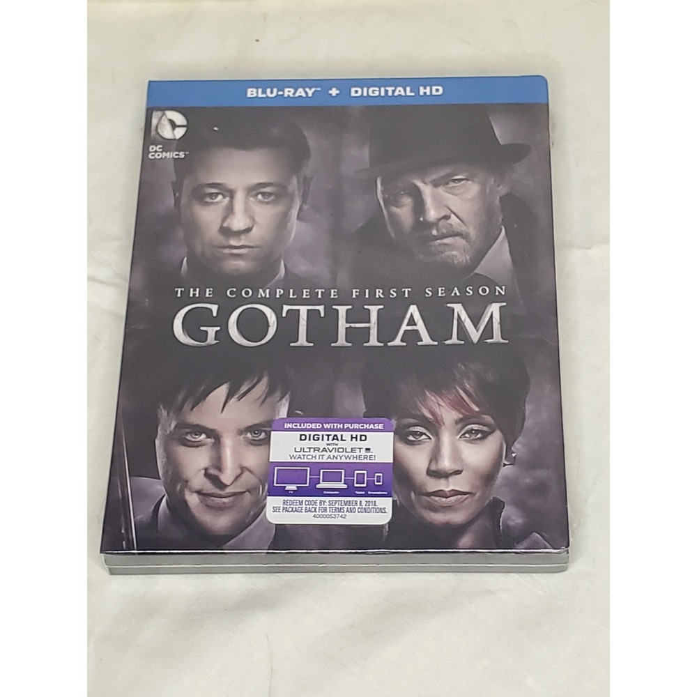Gotham The Complete First Season Blu-ray DC Comics 4-Disc Set New Sealed
